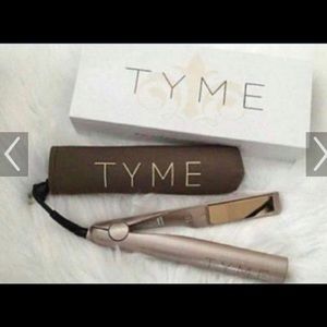 Tyme flat iron